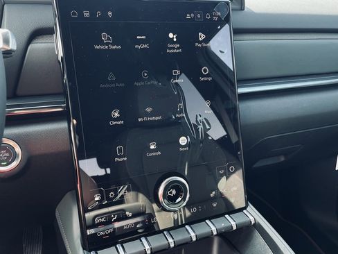 New 2026 GMC Terrain AT4 w/ Technology Package II image 13