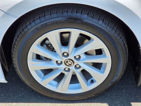 Used 2024 Toyota Camry LE FWD image 18