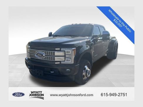 Used 2018 Ford F350 Platinum w/ Platinum Ultimate Package AWD/4WD image 1