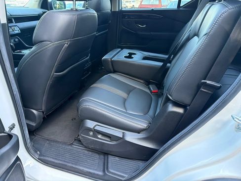 Used 2024 Honda Pilot Touring image 21