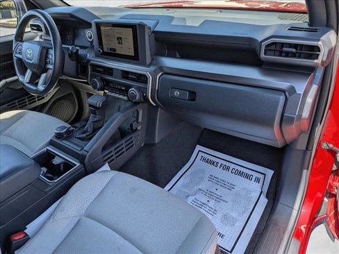 Used 2025 Toyota 4Runner SR5 AWD/4WD image 22