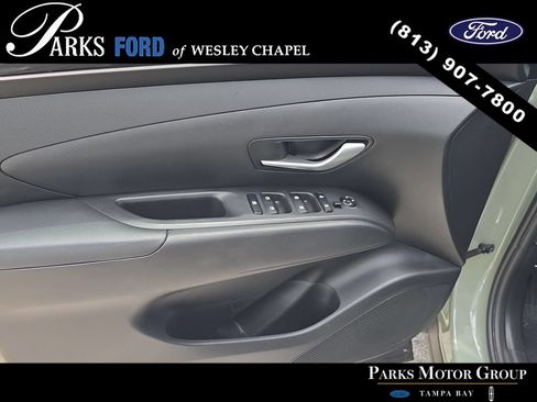 Used 2024 Hyundai Santa Cruz SEL FWD image 15