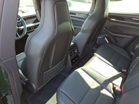 Certified 2025 Porsche Macan 4 Electric image 21