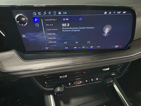 Used 2025 Chevrolet Tahoe LS image 33