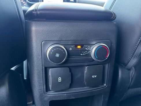 Certified 2021 Ford Explorer XLT w/ Equipment Group 202A image 20