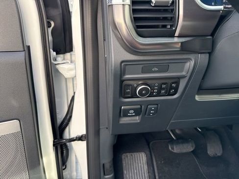 New 2026 Ford F150 Platinum w/ Equipment Group 701A Base image 17