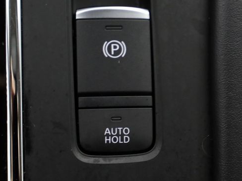 Used 2023 Mitsubishi Outlander SE image 37