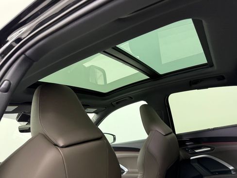 New 2025 Audi Q5 Premium Plus image 16