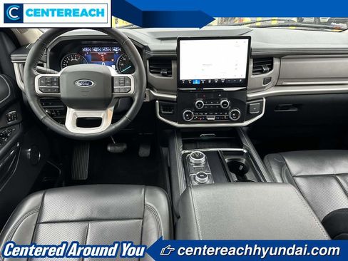 Used 2022 Ford Expedition Max XLT image 11