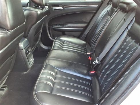 Used 2023 Chrysler 300 S image 9