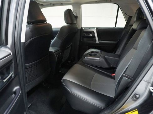 Used 2022 Toyota 4Runner SR5 Premium image 13