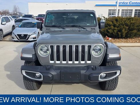 Used 2019 Jeep Wrangler Unlimited Sahara image 8