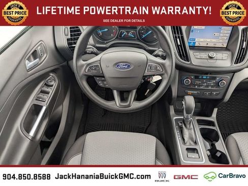 Used 2018 Ford Escape SE w/ SE Sync 3 Package AWD/4WD image 16