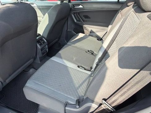 Used 2021 Volkswagen Tiguan S FWD image 18