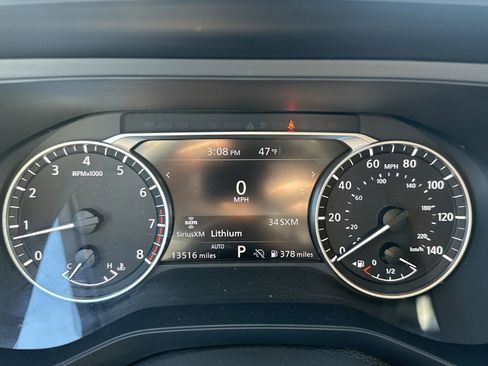 Used 2024 Nissan Pathfinder S image 23