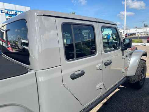 Used 2021 Jeep Gladiator Mojave w/ Dual Top Group AWD/4WD image 10