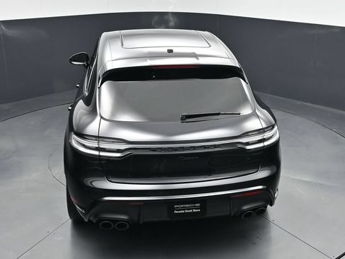 Certified 2025 Porsche Macan AWD/4WD image 19