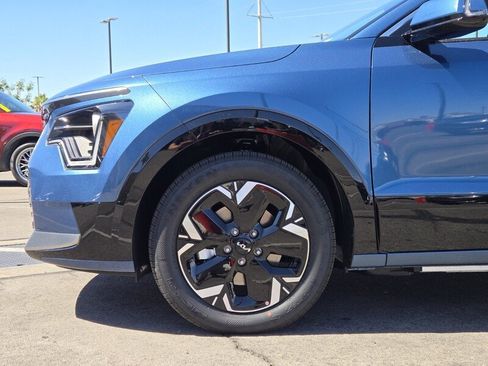 New 2026 Kia Niro Wind FWD image 5