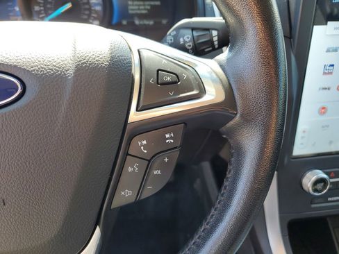 Used 2023 Ford Edge SEL image 21