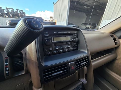 Used 2004 Honda CR-V EX image 11