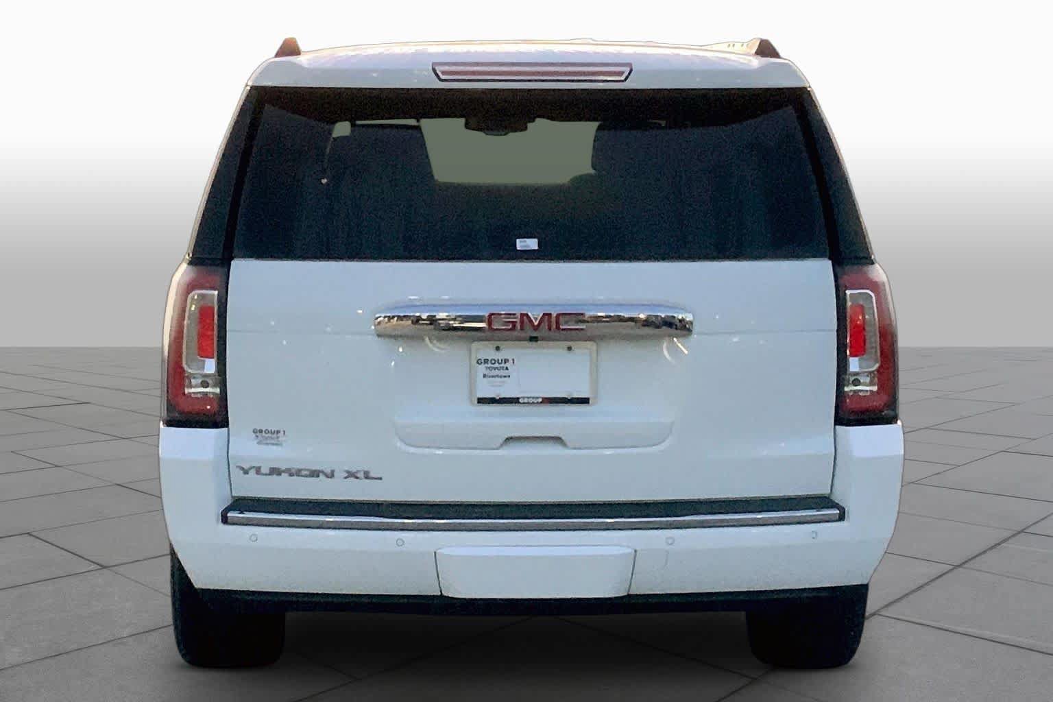 Used 2019 GMC Yukon XL Denali AWD/4WD image 5