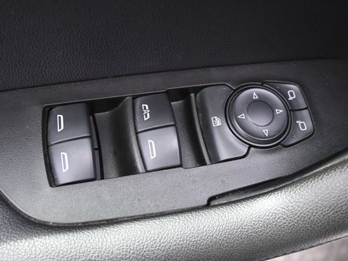Used 2021 Chevrolet Blazer LT FWD image 15