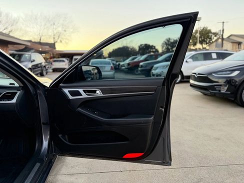 Used 2016 Hyundai Genesis 3.8 image 52
