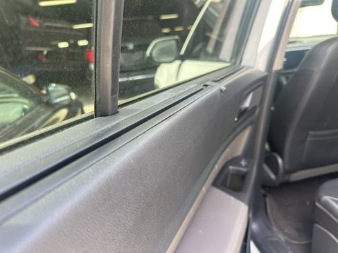 Used 2023 Volkswagen Atlas SE FWD image 31