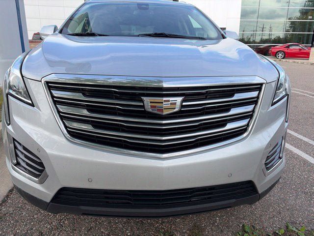 Used 2019 Cadillac XT5 Luxury AWD/4WD image 3