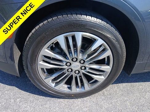 Used 2020 Cadillac XT5 Sportv w/ LPO, Floor Liner Package AWD/4WD image 2