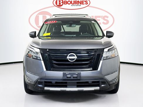 Used 2023 Nissan Pathfinder SL w/ SL Premium Package AWD/4WD image 7