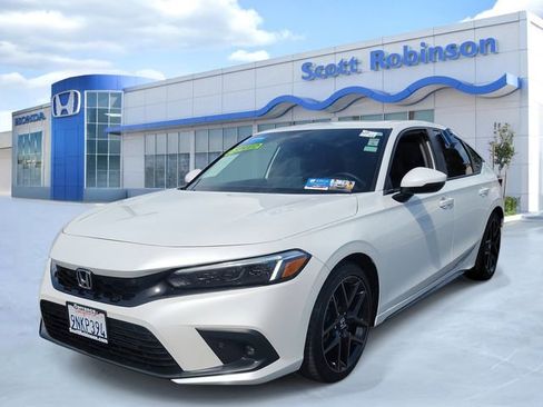 Certified 2024 Honda Civic Sport Touring image 2