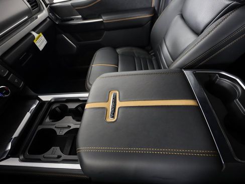 Used 2024 Ford F450 Platinum w/ FX4 Off-Road Package image 42