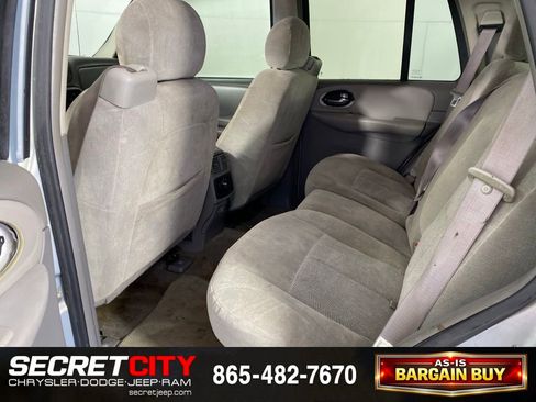 Used 2007 Chevrolet TrailBlazer LS w/ LS Preferred Equipment Group RWD image 28