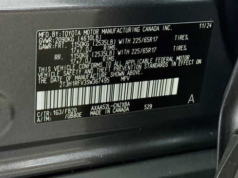Used 2025 Toyota RAV4 LE FWD image 39