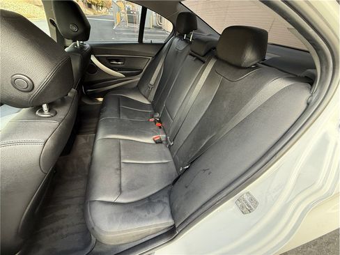 Used 2016 BMW 320i Sedan image 13