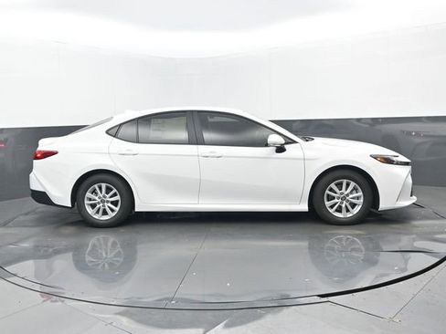 New 2026 Toyota Camry LE FWD image 2