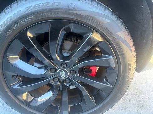 Used 2023 Land Rover Discovery Sport SE R-Dynamic AWD/4WD image 11