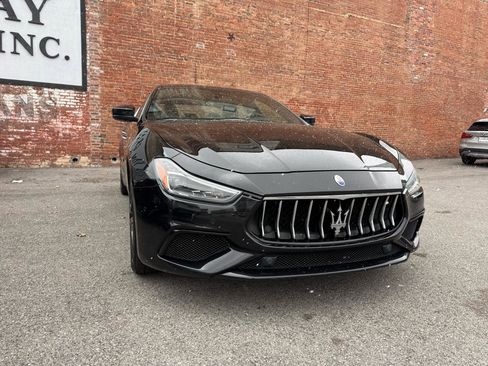Used 2018 Maserati Ghibli S GranSport Q4 image 2