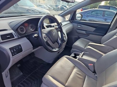 Used 2017 Honda Odyssey Touring image 8
