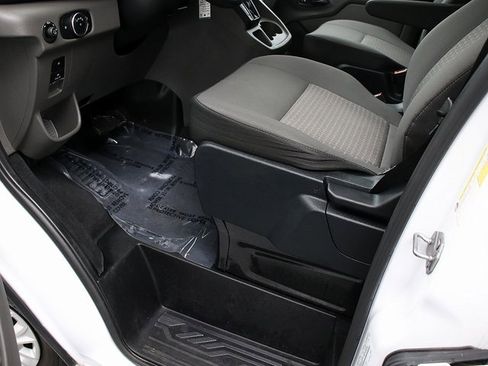 Used 2023 Ford Transit 350 XLT image 24