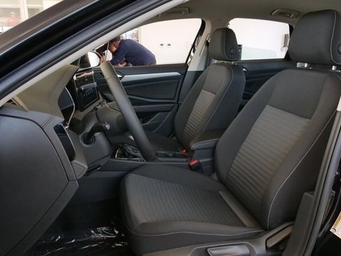 New 2025 Volkswagen Jetta S image 9