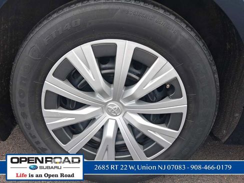Used 2021 Toyota Camry LE FWD image 58