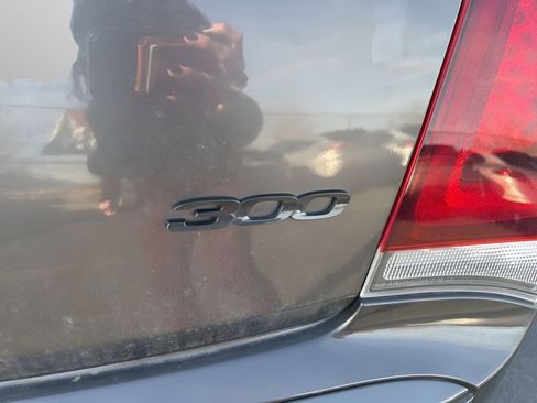 Used 2020 Chrysler 300 Touring w/ Sport Appearance Package image 14