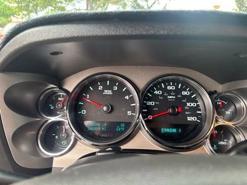 Used 2012 Chevrolet Silverado 2500 LT w/ Z71 Appearance Package AWD/4WD image 20