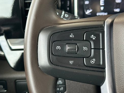 Certified 2026 GMC Sierra 1500 SLT RWD image 31