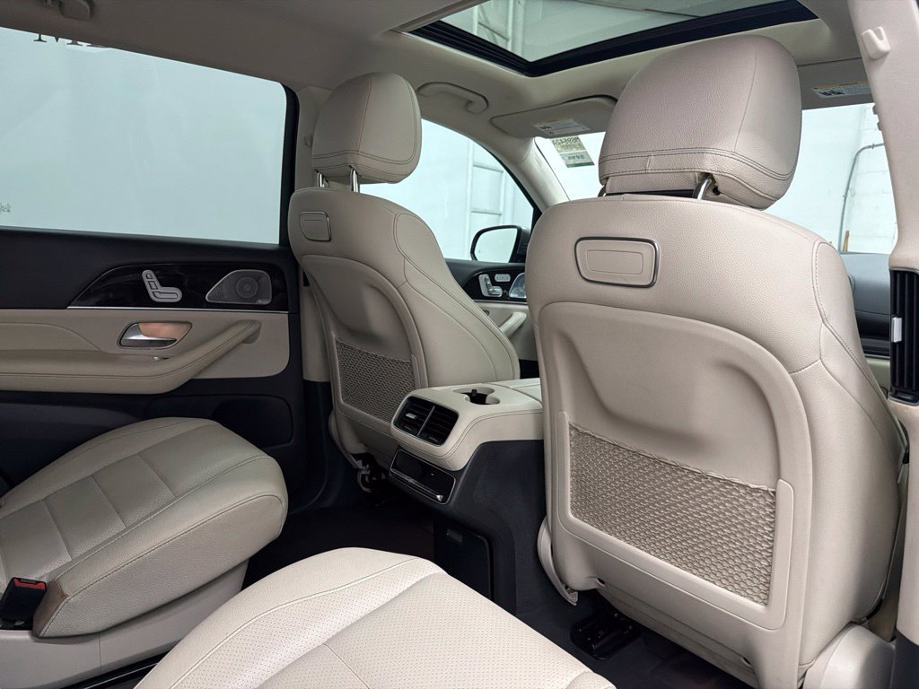 Certified 2020 Mercedes-Benz GLS 450 4MATIC image 31