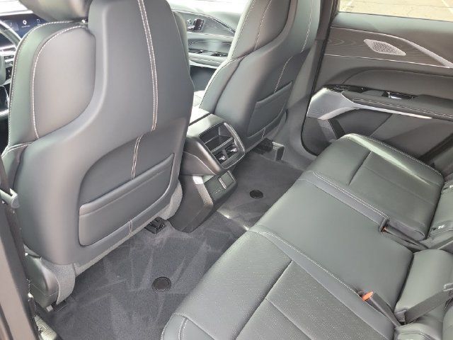 Certified 2024 Cadillac Lyriq Sport RWD image 23