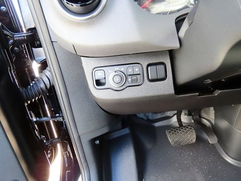 Used 2024 Mercedes-Benz Sprinter 2500 image 50