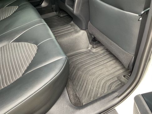 Used 2019 Toyota Camry SE FWD image 41